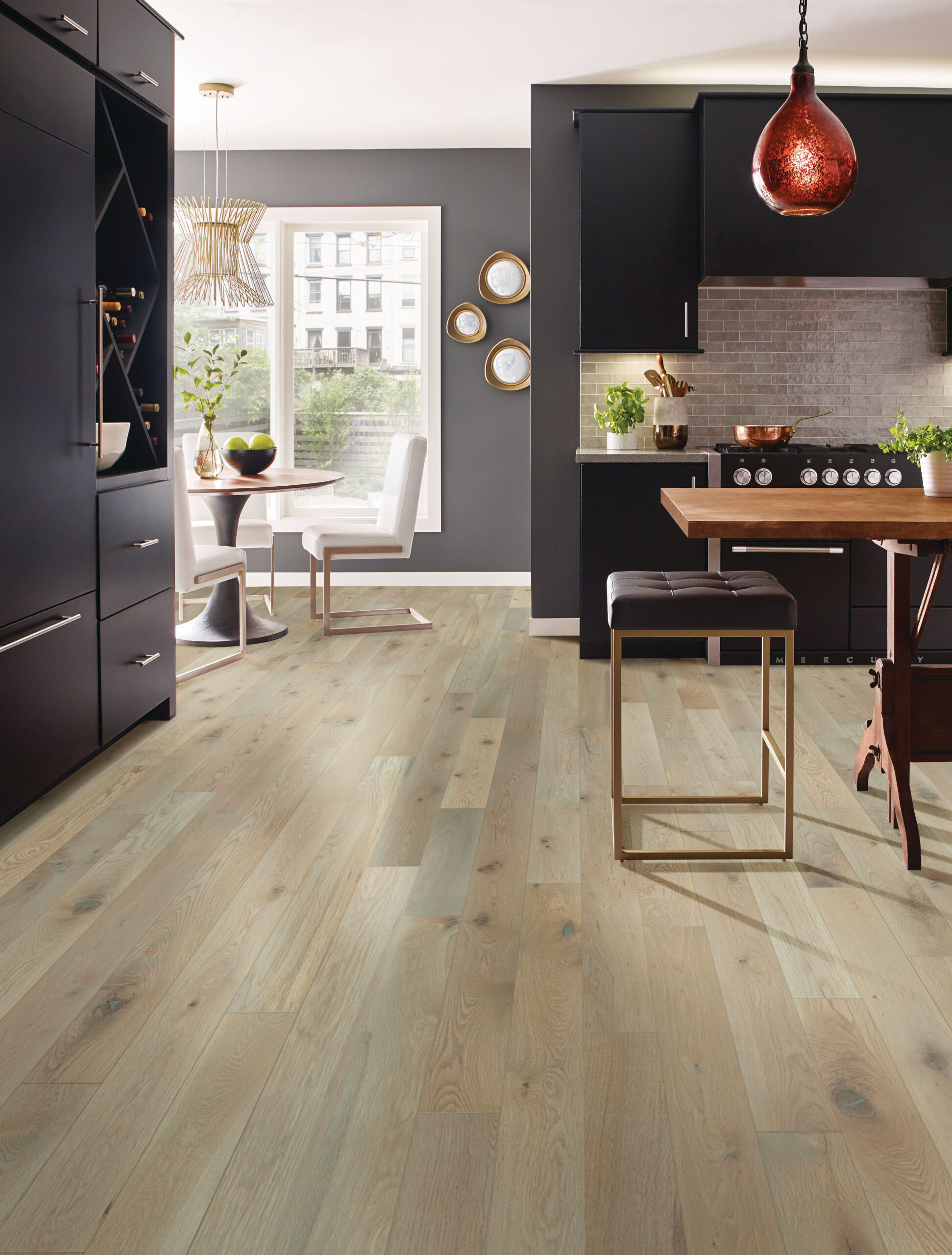 A 2024 Guide to Linoleum Flooring, and Why Designers Love It